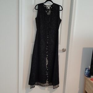 Elegant Black Patterned Maxi Dress